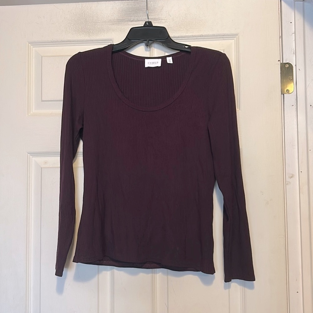 Cyrus Ribbed Knit Top Size Medium Purple
